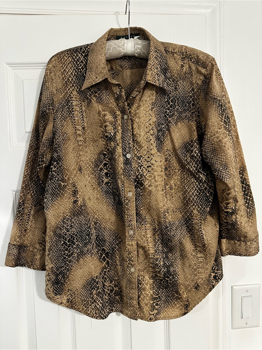 Vintage Women’s Brown Snake-Print Button-Up Reptile Pattern Shirt 100% Cotton